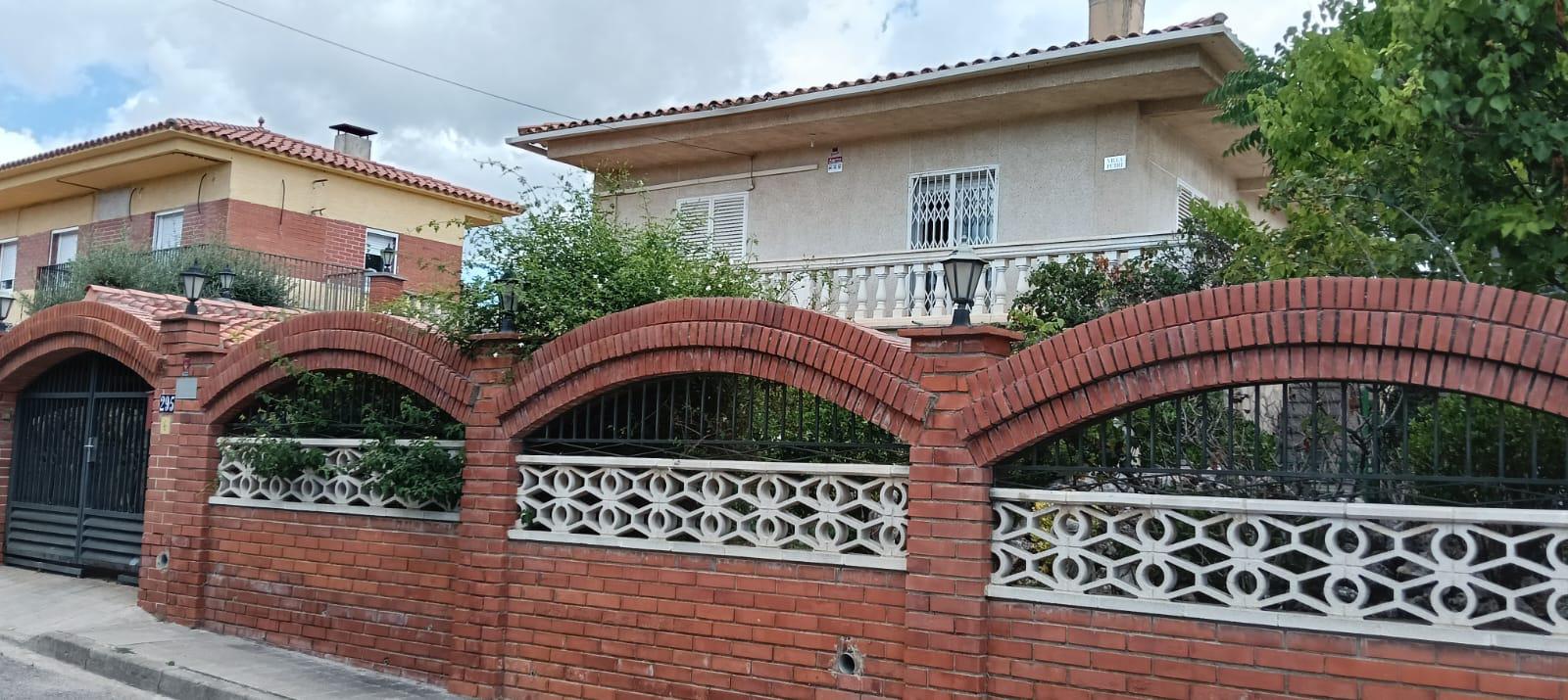 Imagen 2 Casa Aislada en venta en Piera / Residencial  Can Claramunt 