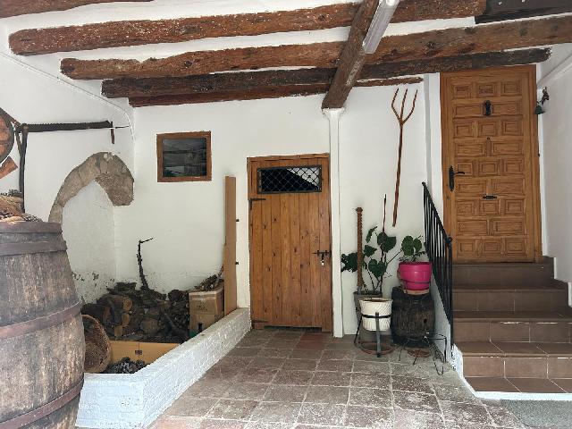 Imagen 2 Inmueble 298513 - Casa Adosada en venta en Piera / Casco antiguo del pueblo