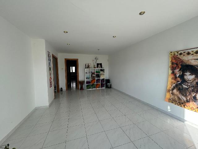 Imagen 4 Inmueble 301517 - Piso en venta en Sant Esteve Sesrovires / Sant Esteve Sesrovires casco urbano