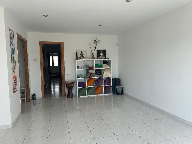 Imagen 6 Inmueble 301517 - Piso en venta en Sant Esteve Sesrovires / Sant Esteve Sesrovires casco urbano