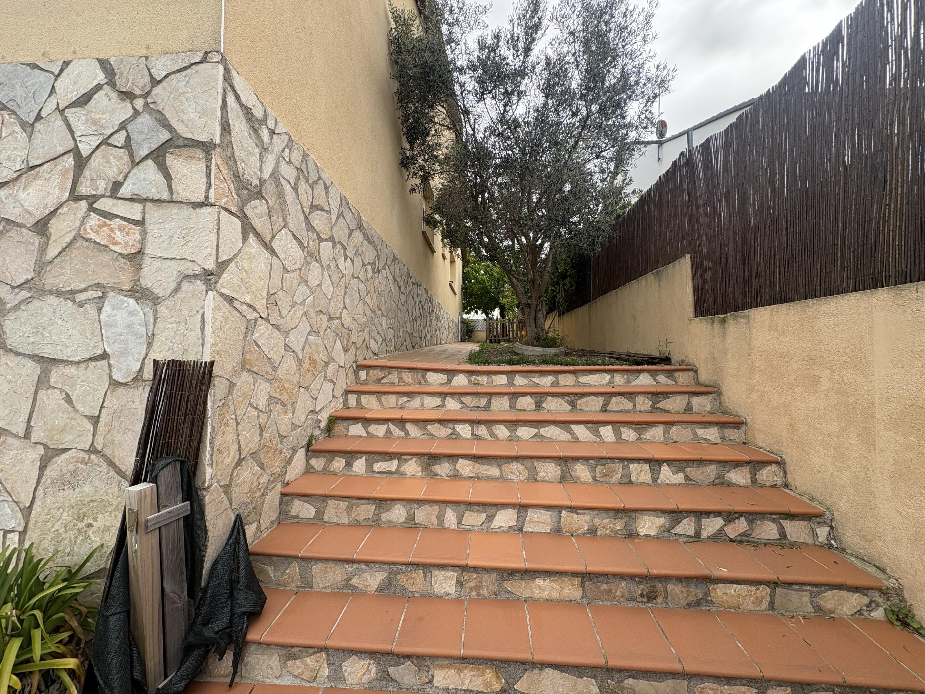 Imagen 5 Casa Aislada en venta en Masquefa / Urbanización Can Parellada 