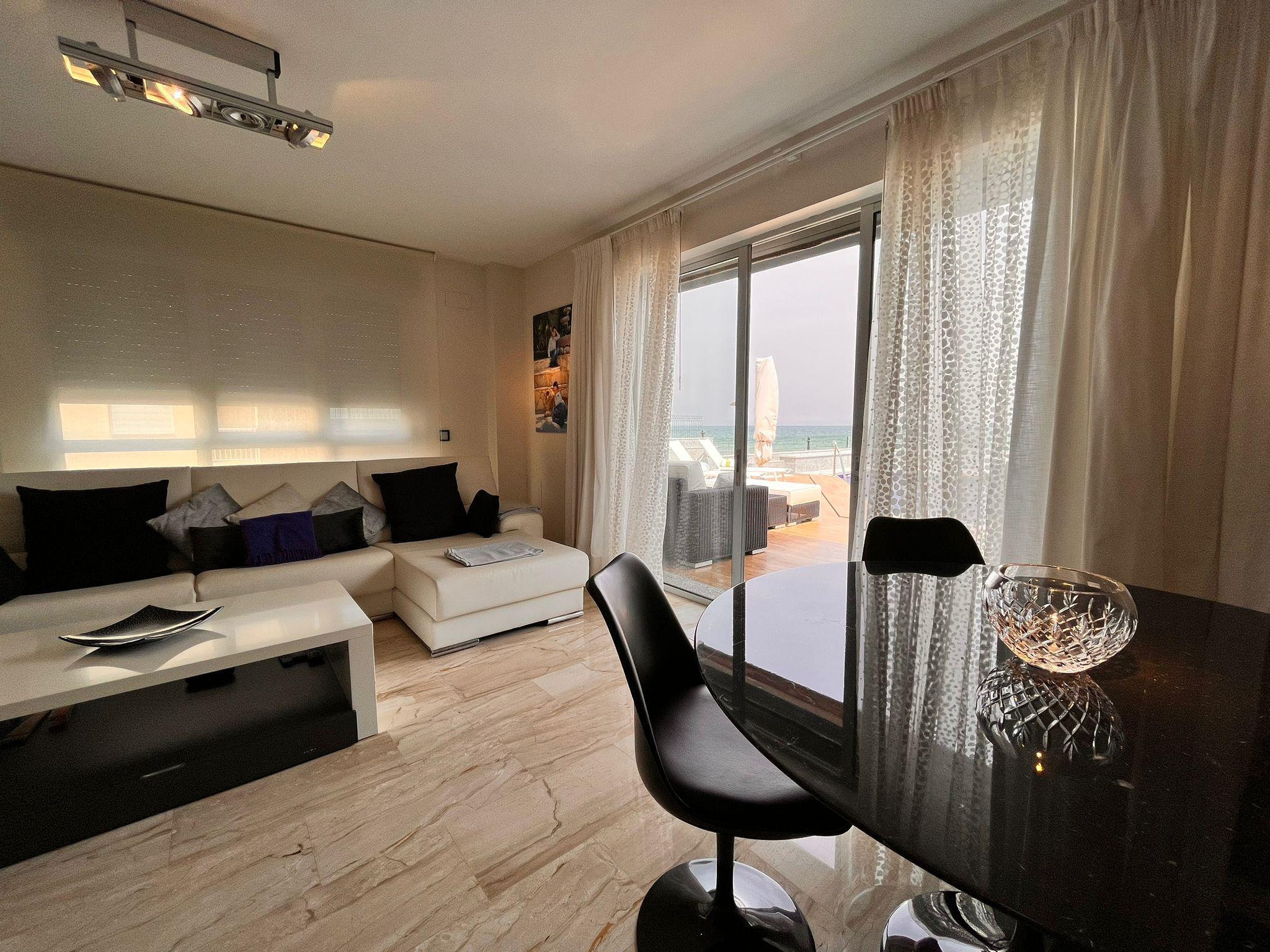 Imagen 9 Casa en venta en Daimús / En primera línea de la playa de Daimuz