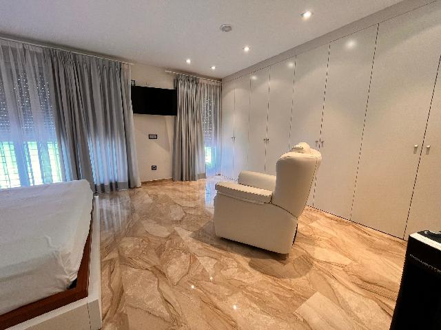 Imagen 18 Inmueble 282879 - Casa en venta en Daimús / En primera línea de la playa de Daimuz