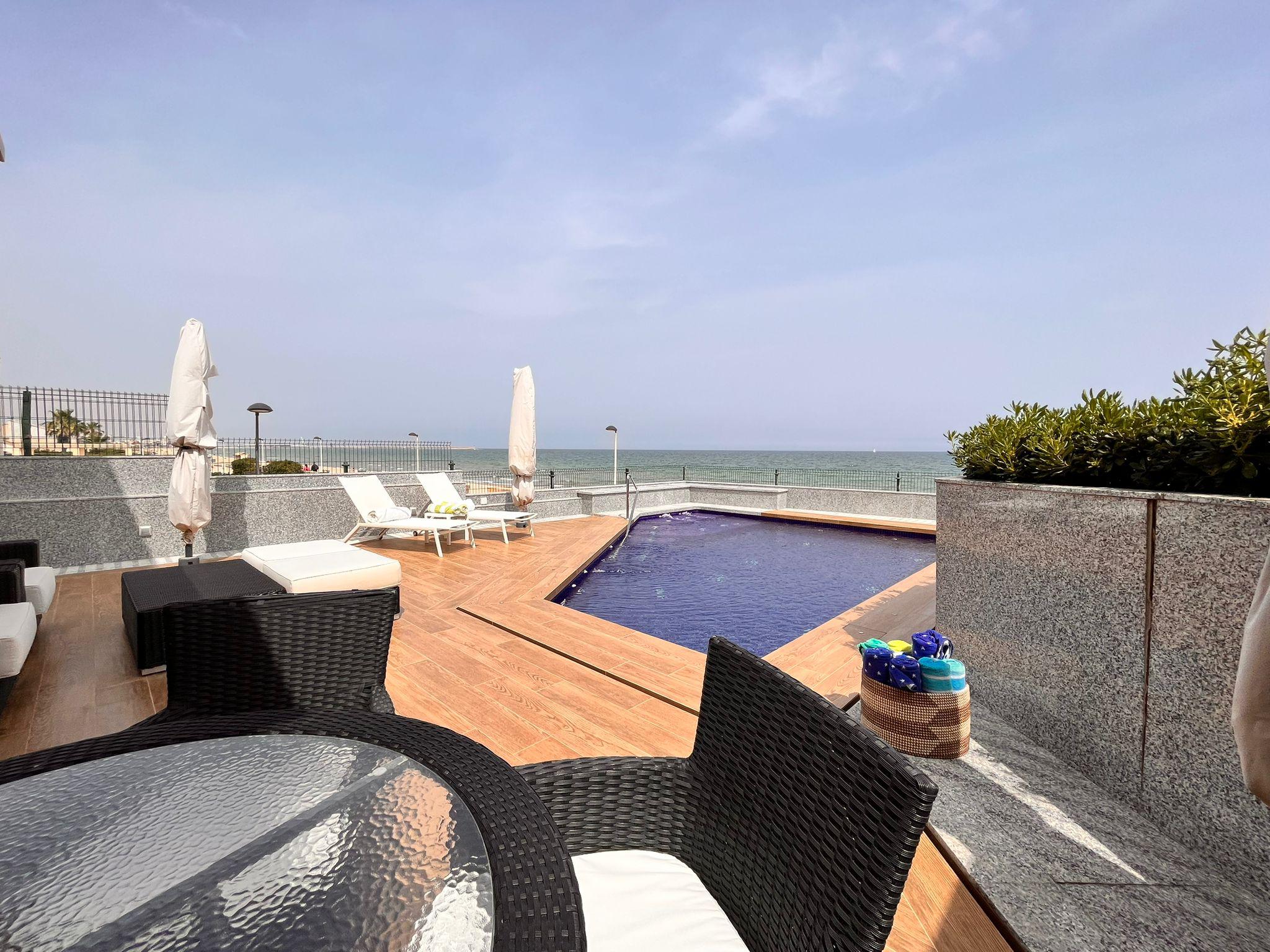 Imagen 29 Casa en venta en Daimús / En primera línea de la playa de Daimuz