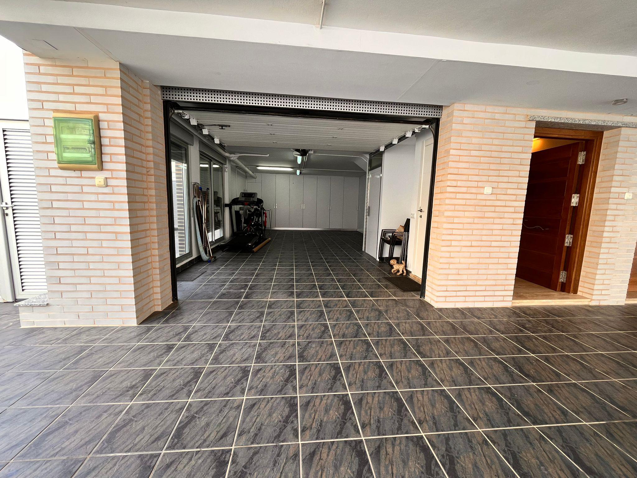 Imagen 36 Casa en venta en Daimús / En primera línea de la playa de Daimuz