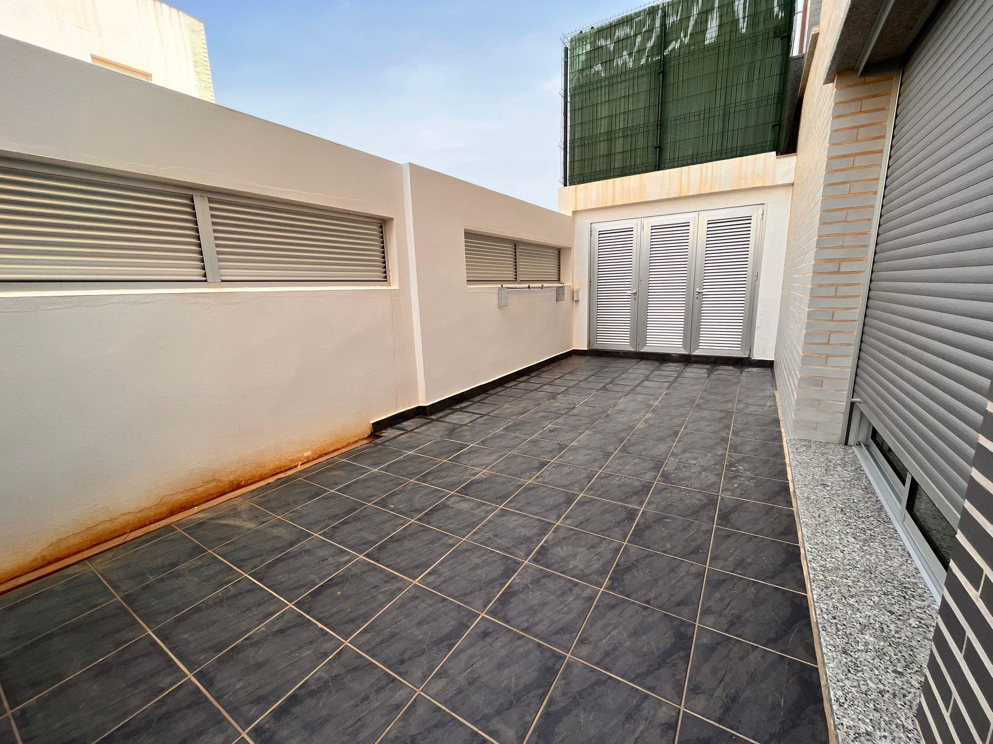 Imagen 35 Casa en venta en Daimús / En primera línea de la playa de Daimuz