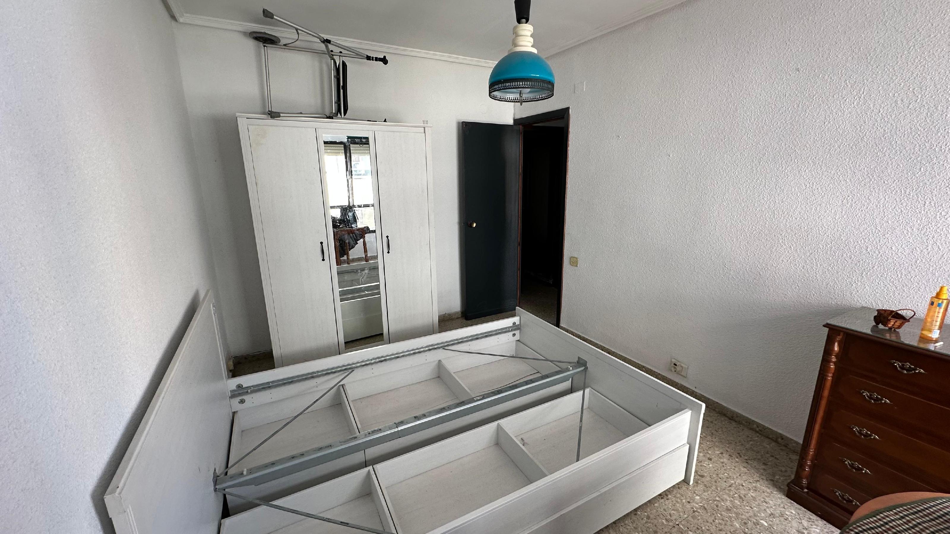 Imagen 2 Piso en venta en Valencia / Próxima a la plaza de Rojas Clemente