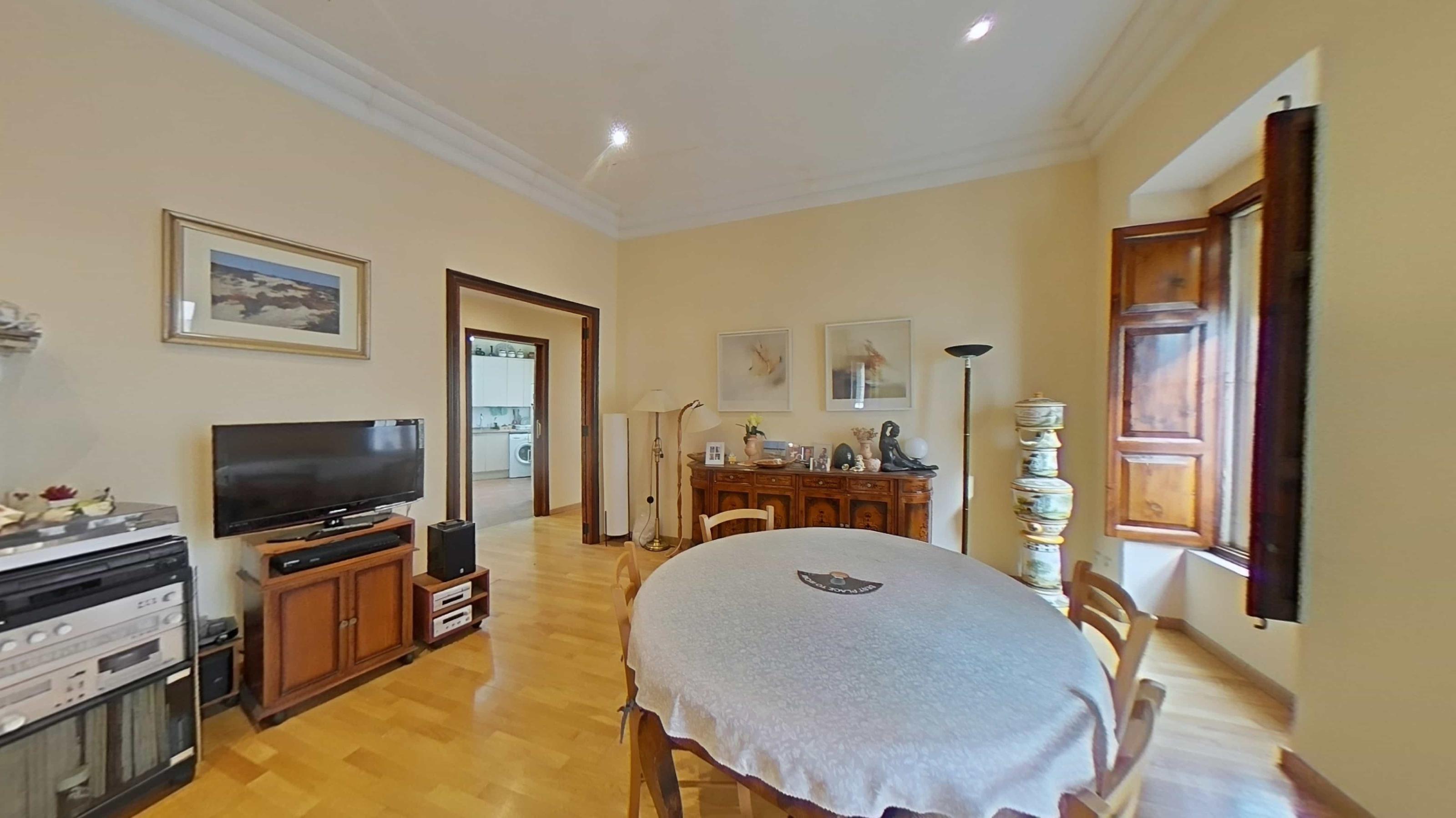 Imagen 10 Piso en venta en Valencia / Junto al Mercado de Ruzafa