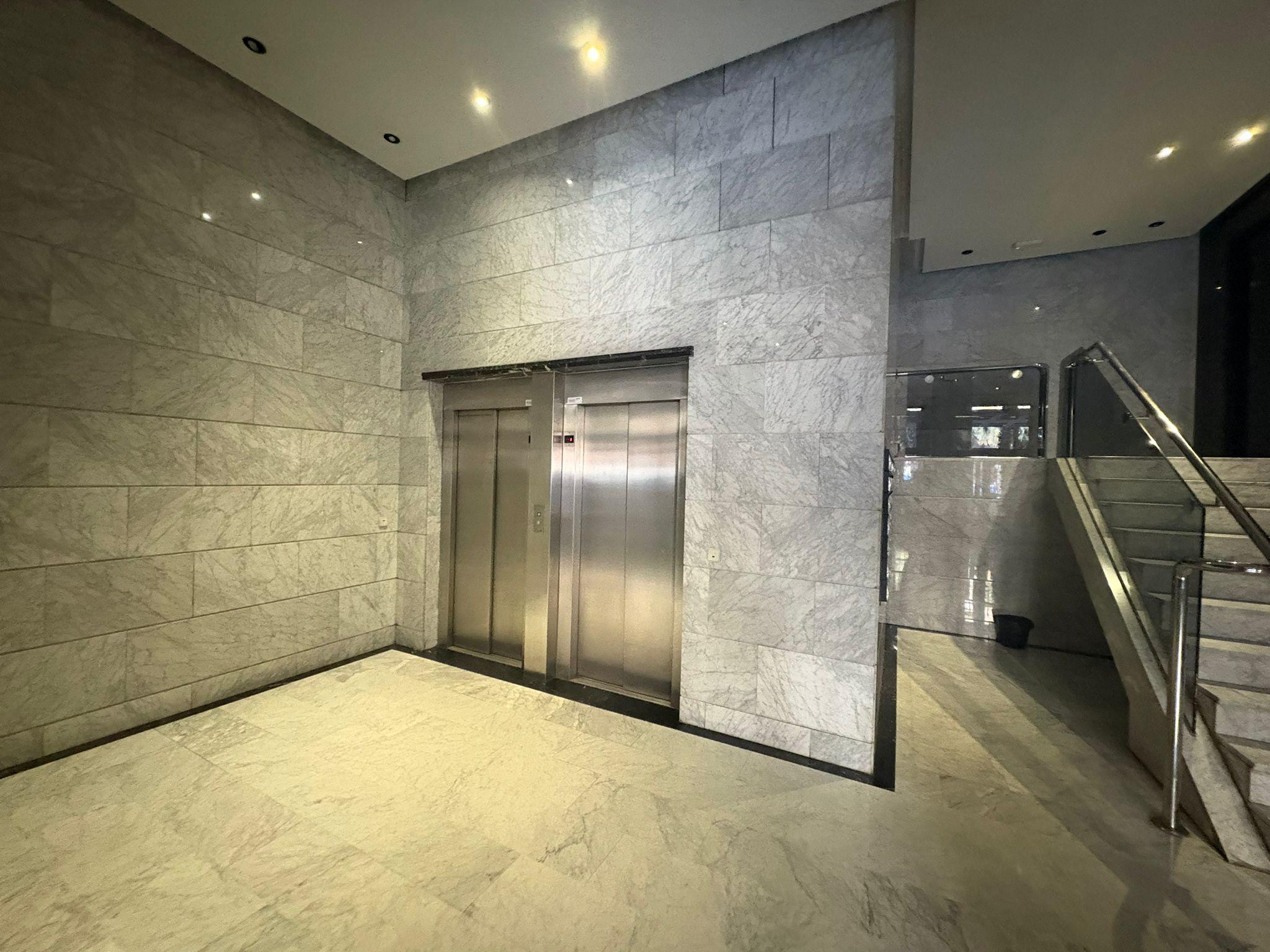 Imagen 27 Piso en venta en Valencia / Junto al Parque Central