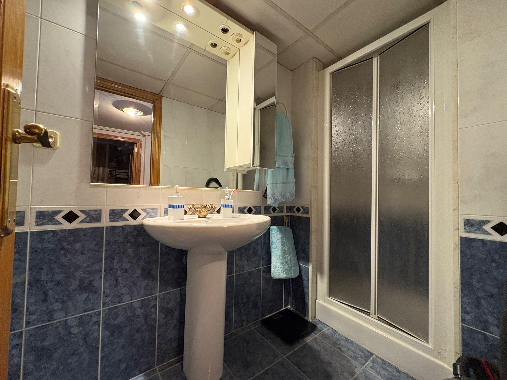 Imagen 16 Piso en venta en Valencia / Junto al Parque Central