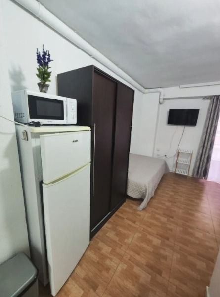 Imagen 4 Piso en venta en Valencia / Cercana a Calle Burgos y Pintor Stolz