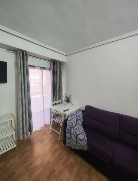 Imagen 1 Piso en venta en Valencia / Cercana a Calle Burgos y Pintor Stolz