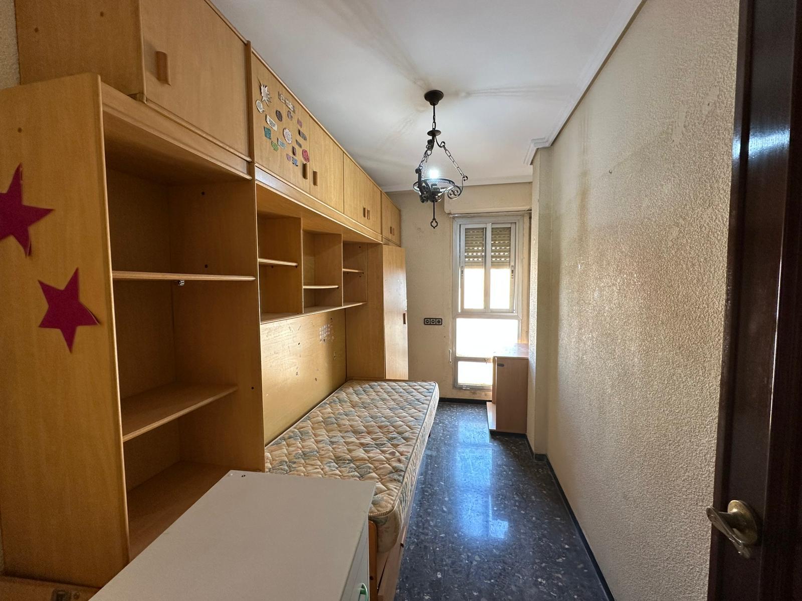 Imagen 14 Piso en venta en Valencia / Próxima a la Plaza Manuel Sanchís Guarner