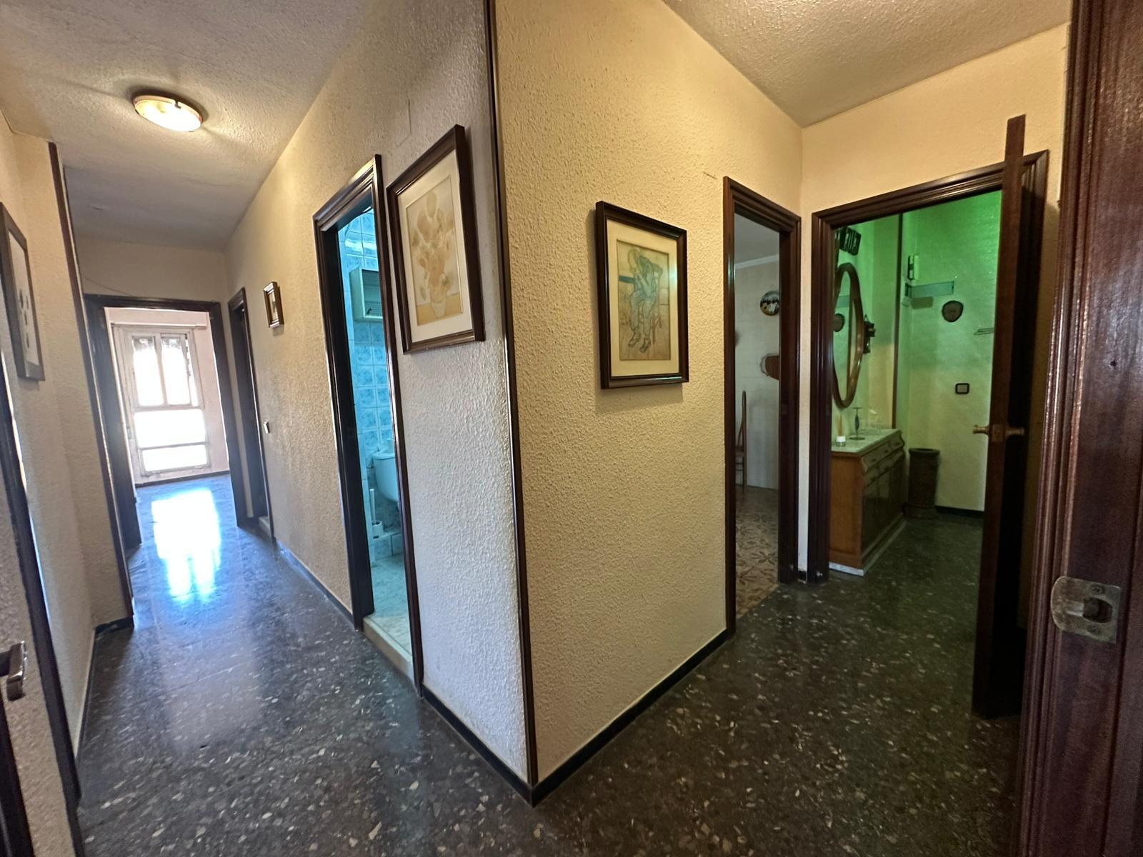 Imagen 19 Piso en venta en Valencia / Próxima a la Plaza Manuel Sanchís Guarner