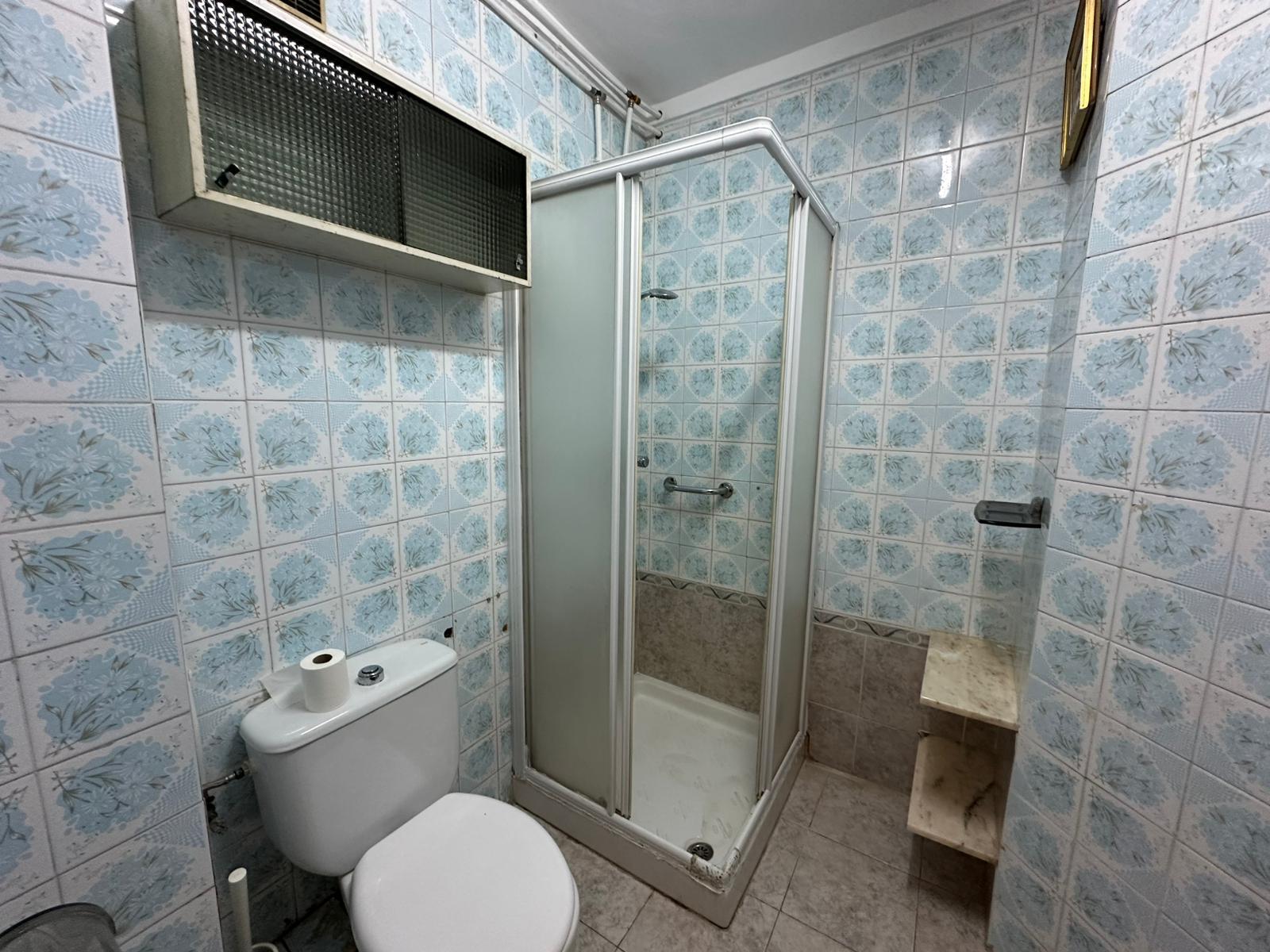 Imagen 12 Piso en venta en Valencia / Próxima a la Plaza Manuel Sanchís Guarner