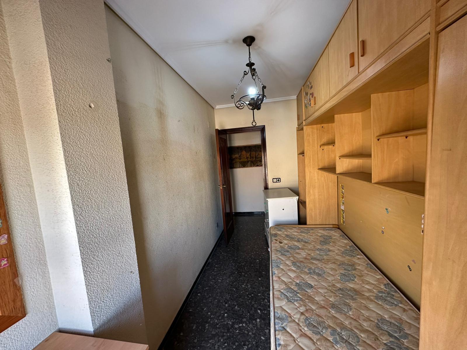 Imagen 15 Piso en venta en Valencia / Próxima a la Plaza Manuel Sanchís Guarner