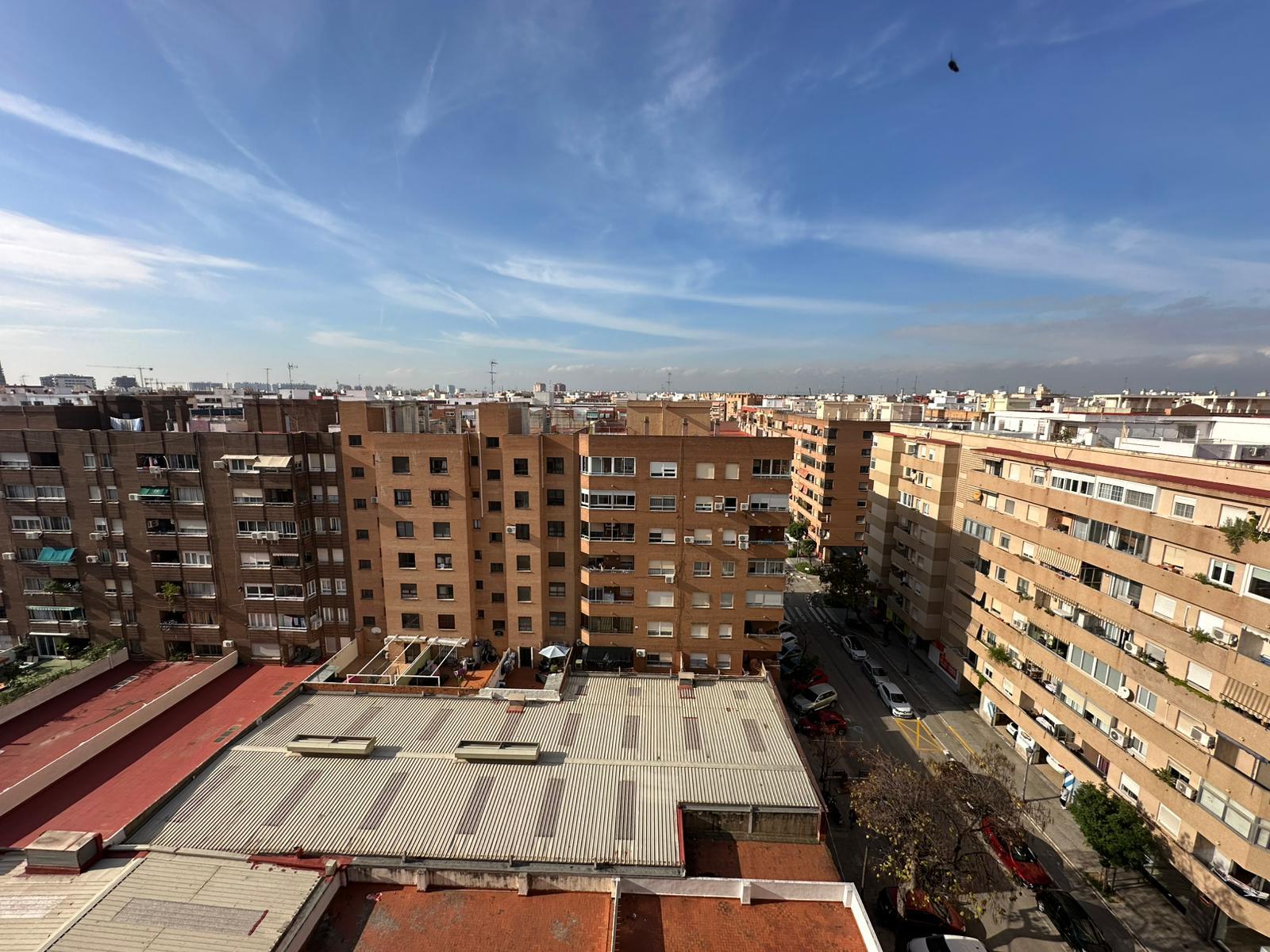 Imagen 6 Piso en venta en Valencia / Próxima a la Plaza Manuel Sanchís Guarner