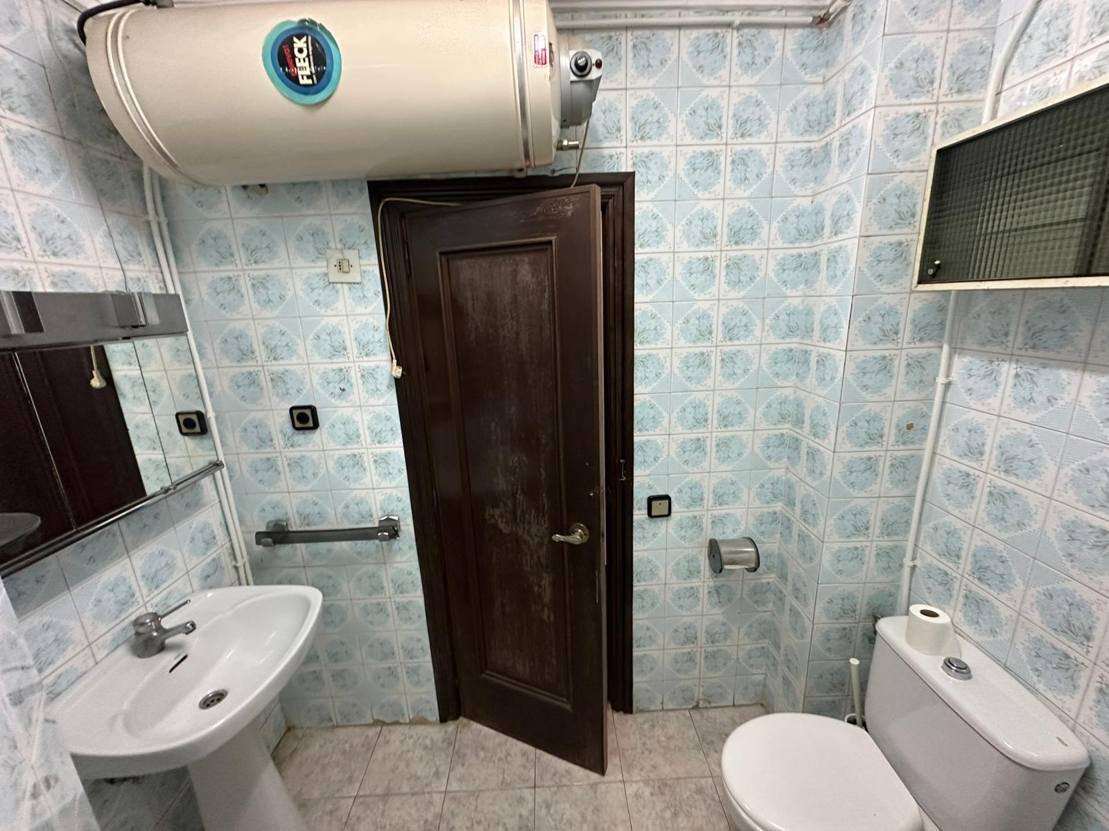 Imagen 13 Piso en venta en Valencia / Próxima a la Plaza Manuel Sanchís Guarner