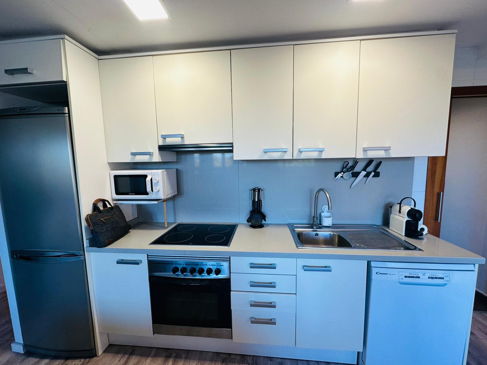 Imagen 2 Piso en venta en Valencia / Próximo a la parada de metro Machado