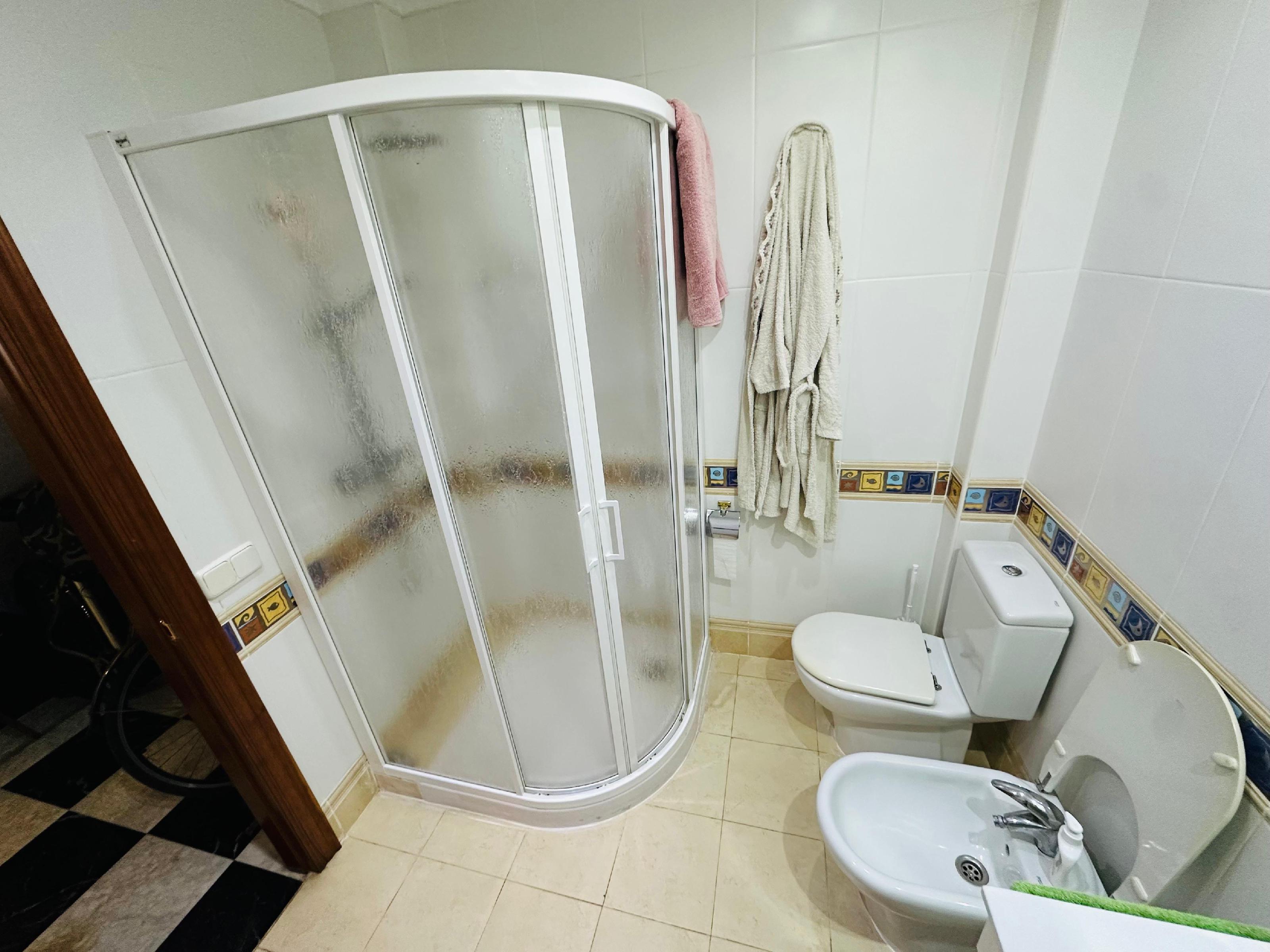 Imagen 11 Casa en venta en Valencia / A un paso de la Plaza Armada Española