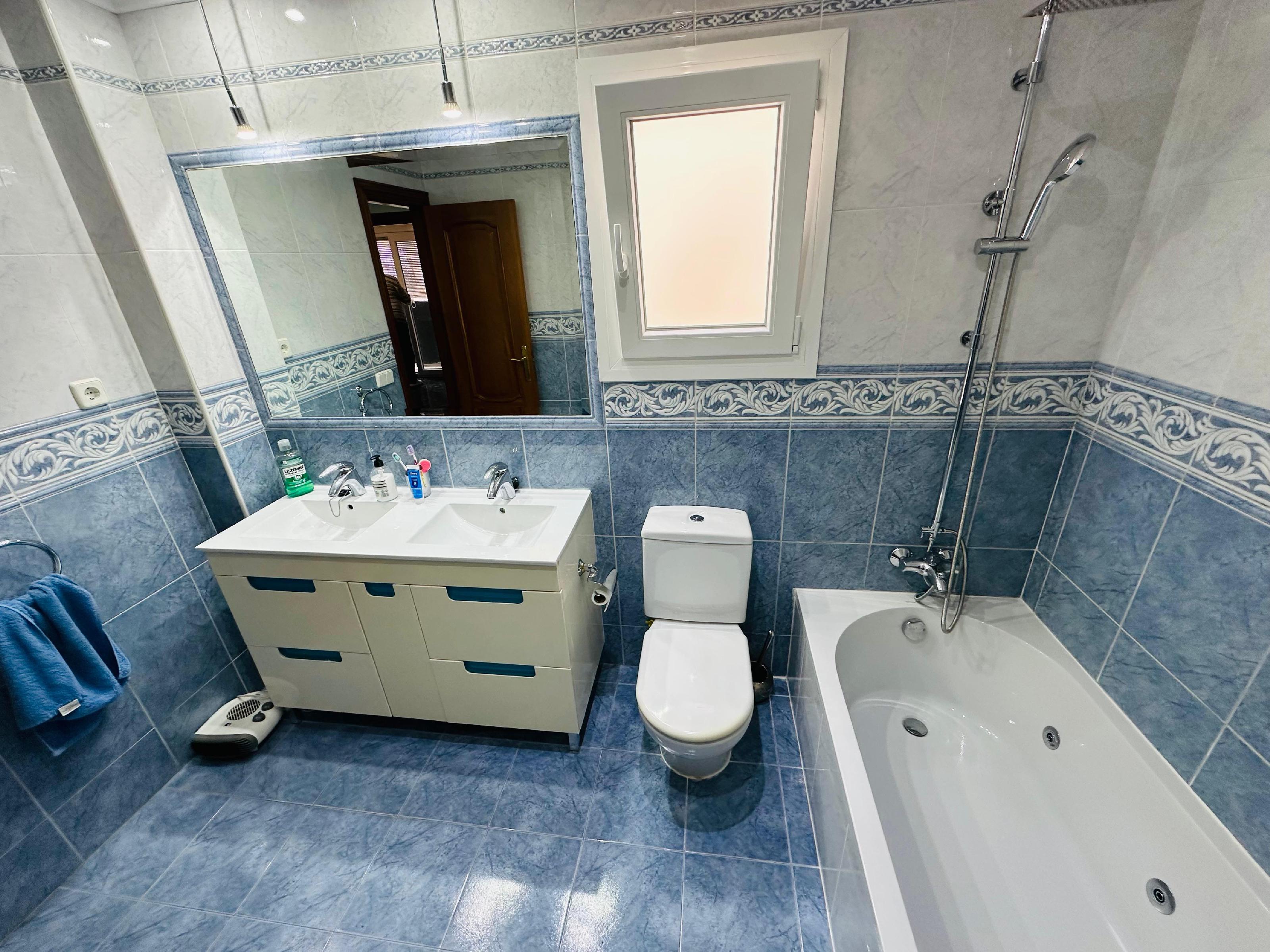 Imagen 9 Casa en venta en Valencia / A un paso de la Plaza Armada Española