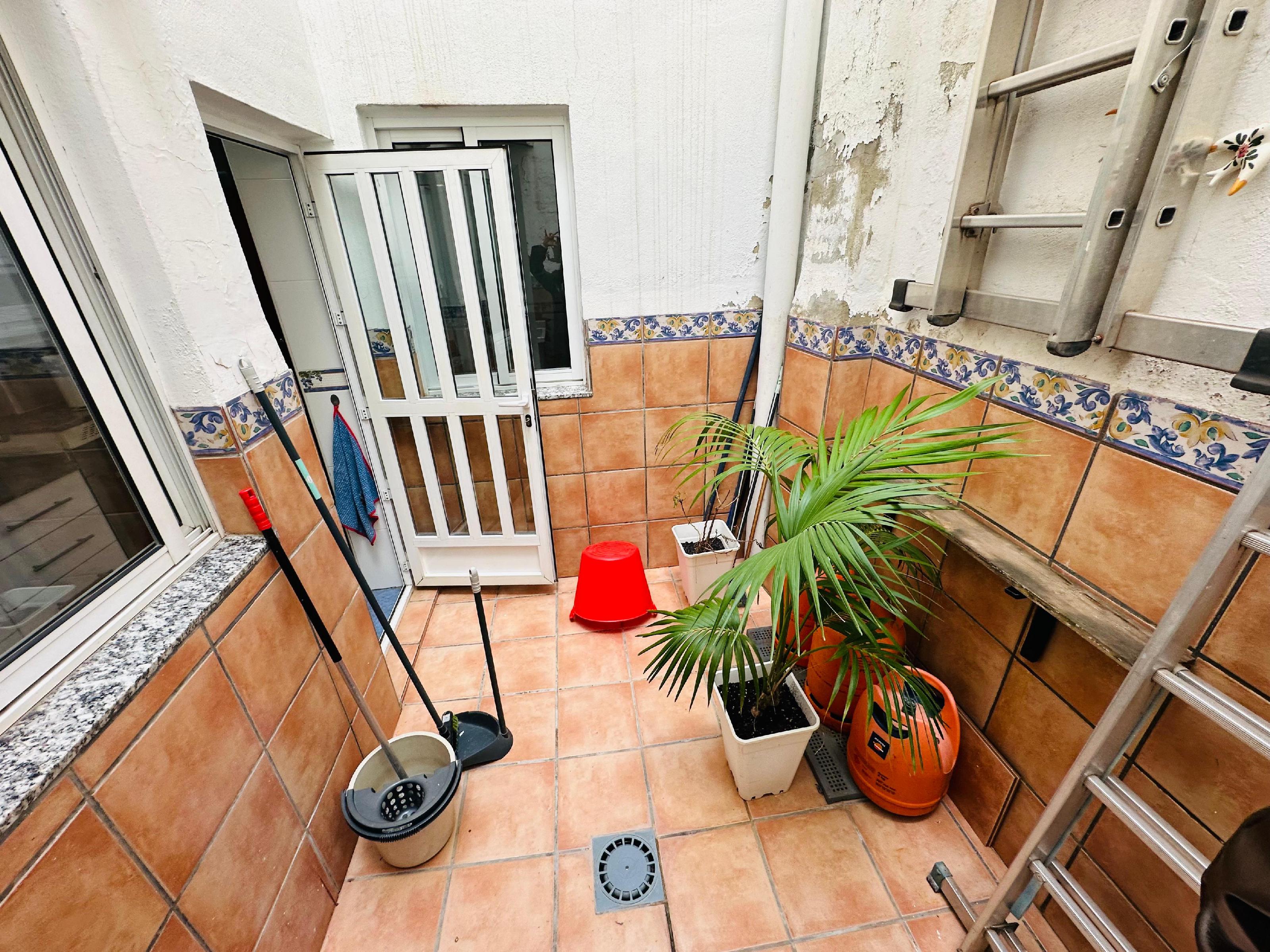 Imagen 16 Casa en venta en Valencia / A un paso de la Plaza Armada Española