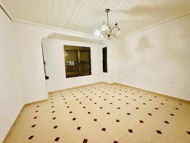 Imagen 1 Inmueble 300479 - Piso en venta en Valencia / Próxima a la Marina de Valencia y playas de la ciudad