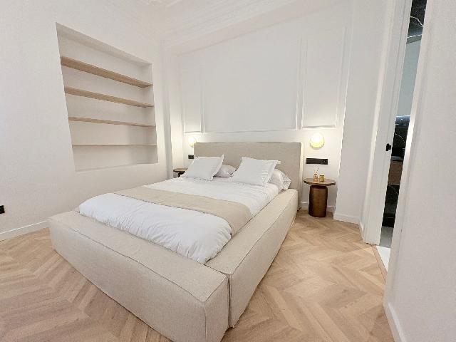 Imagen 2 Inmueble 300848 - Piso en venta en Valencia / Junto Plaza del Ayuntamiento