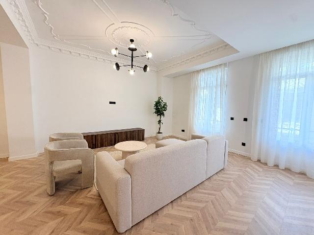 Imagen 8 Inmueble 300848 - Piso en venta en Valencia / Junto Plaza del Ayuntamiento