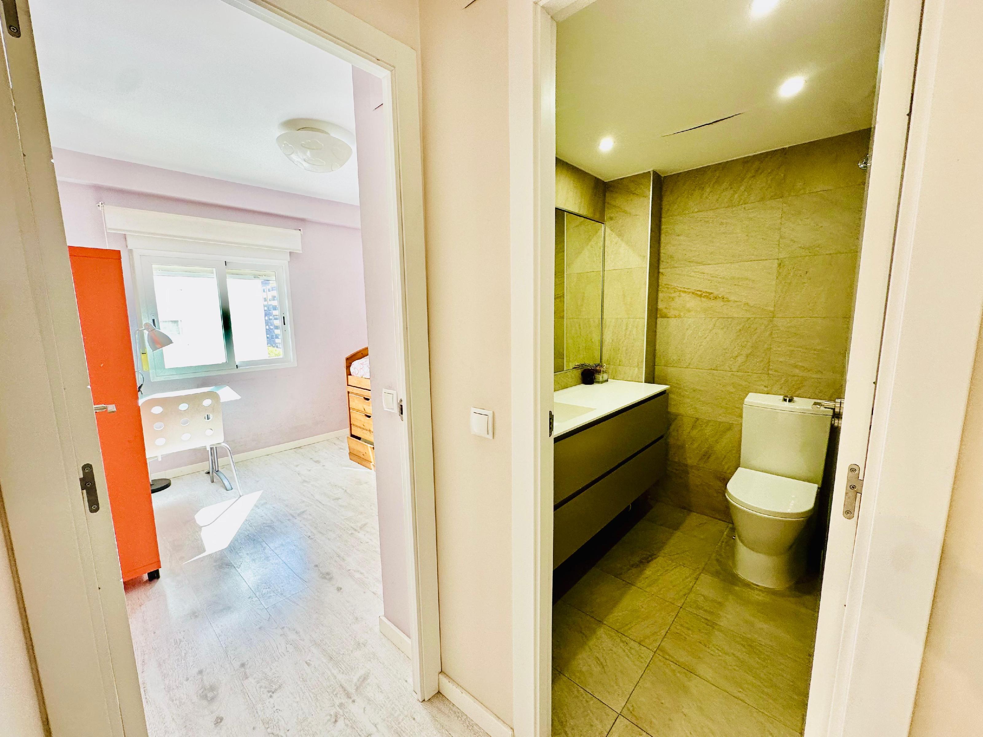 Imagen 29 Piso en venta en Valencia / Carretera de Malilla