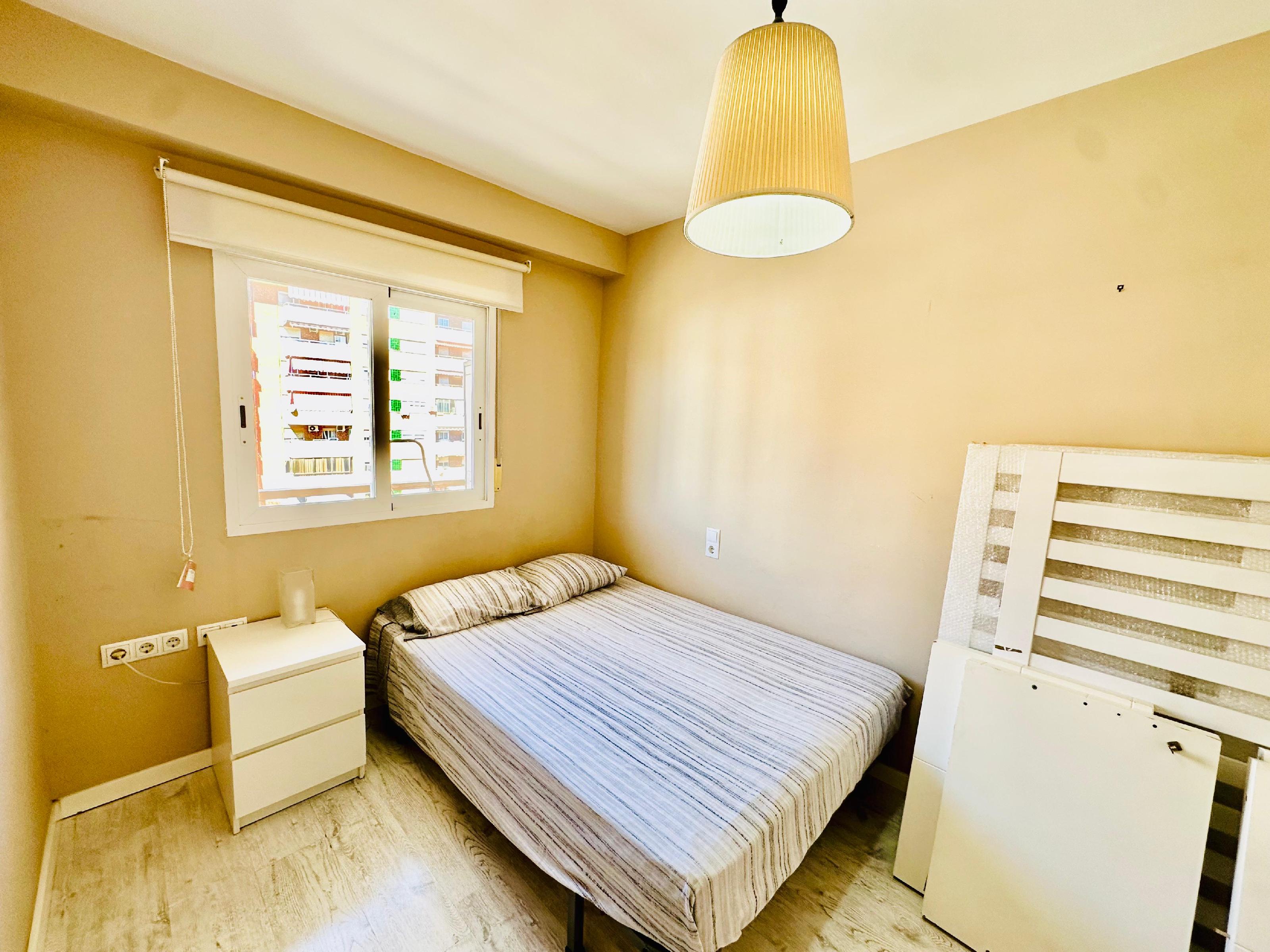 Imagen 26 Piso en venta en Valencia / Carretera de Malilla