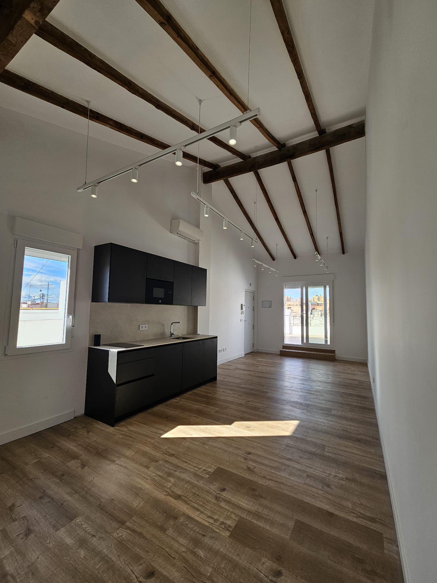 Imagen 11 Ático en venta en Valencia / Próximo al Mercado Municipal del Cabanyal