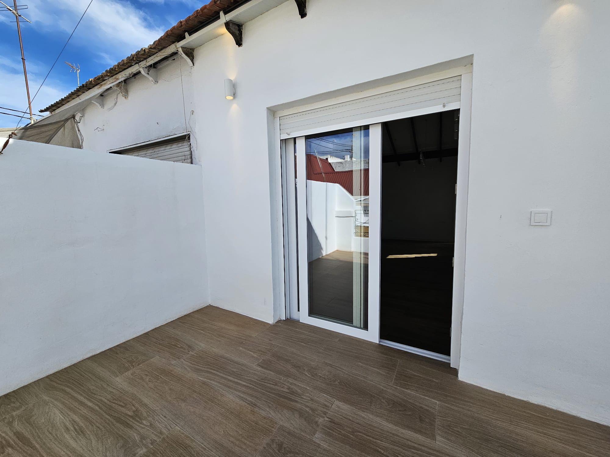 Imagen 3 Ático en venta en Valencia / Próximo al Mercado Municipal del Cabanyal