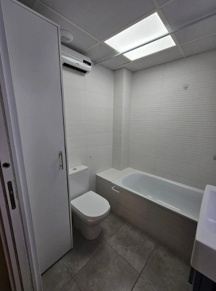 Imagen 17 Piso en venta en Valencia / Próxima al IES José Ballester