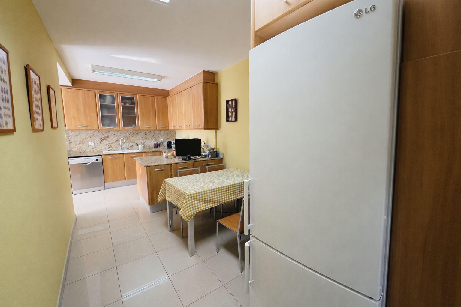 Imagen 10 Piso en venta en Valencia / Junto a las Torres de Quart