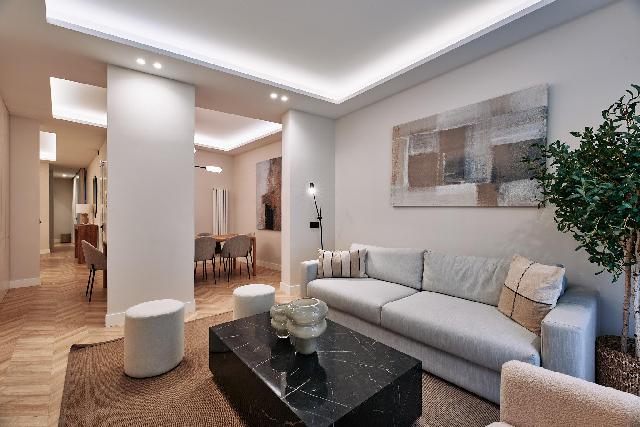 Imagen 1 Inmueble 281181 - Piso en venta en Madrid / A unos pasos de la Puerta del Sol, centro de Madrid.