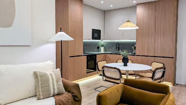 Imagen 4 Inmueble 285207 - Piso en venta en Madrid / Esquina con Calle Ayala.