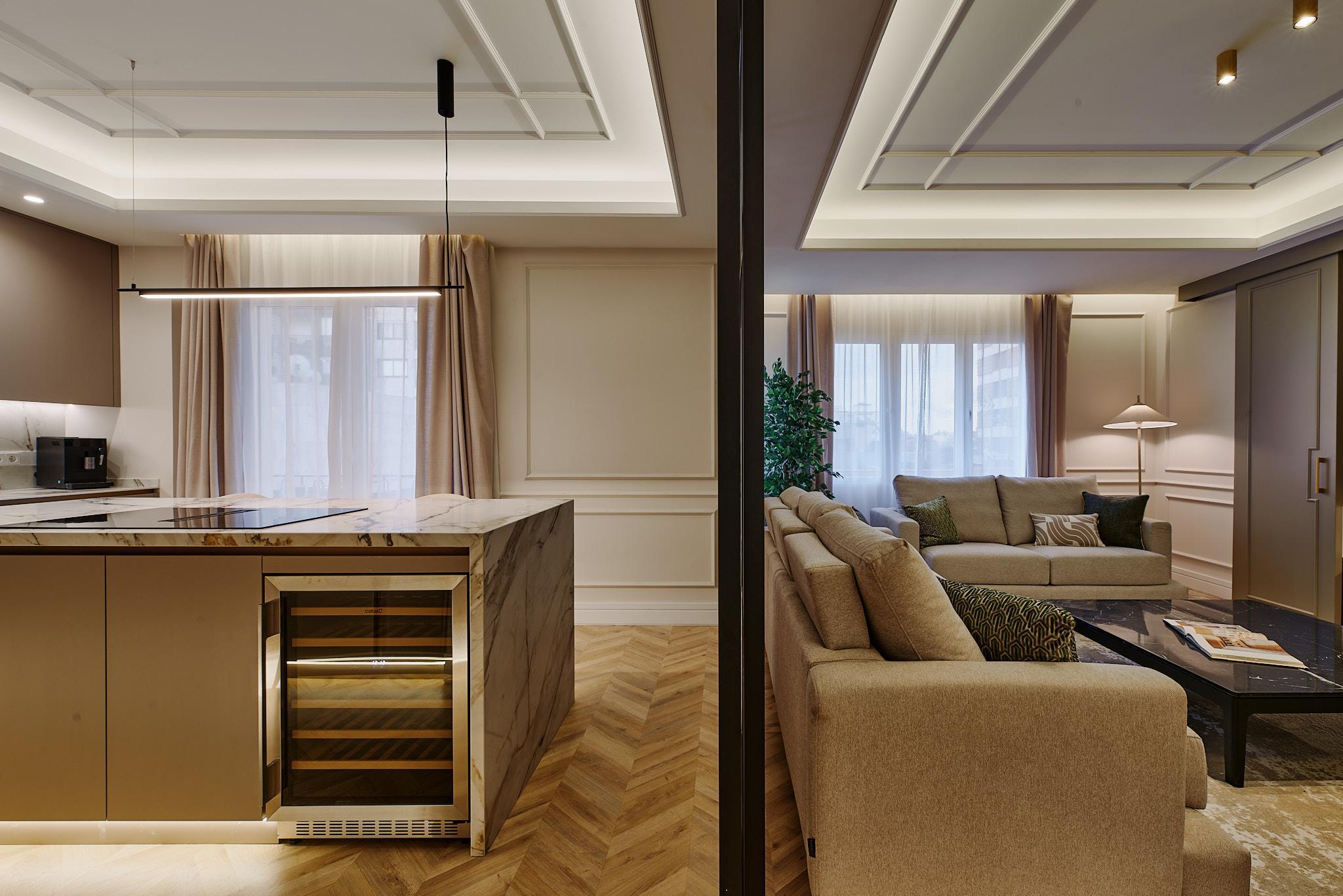 Imagen 11 Piso en venta en Madrid / Esquina con Calle del General Pardiñas.