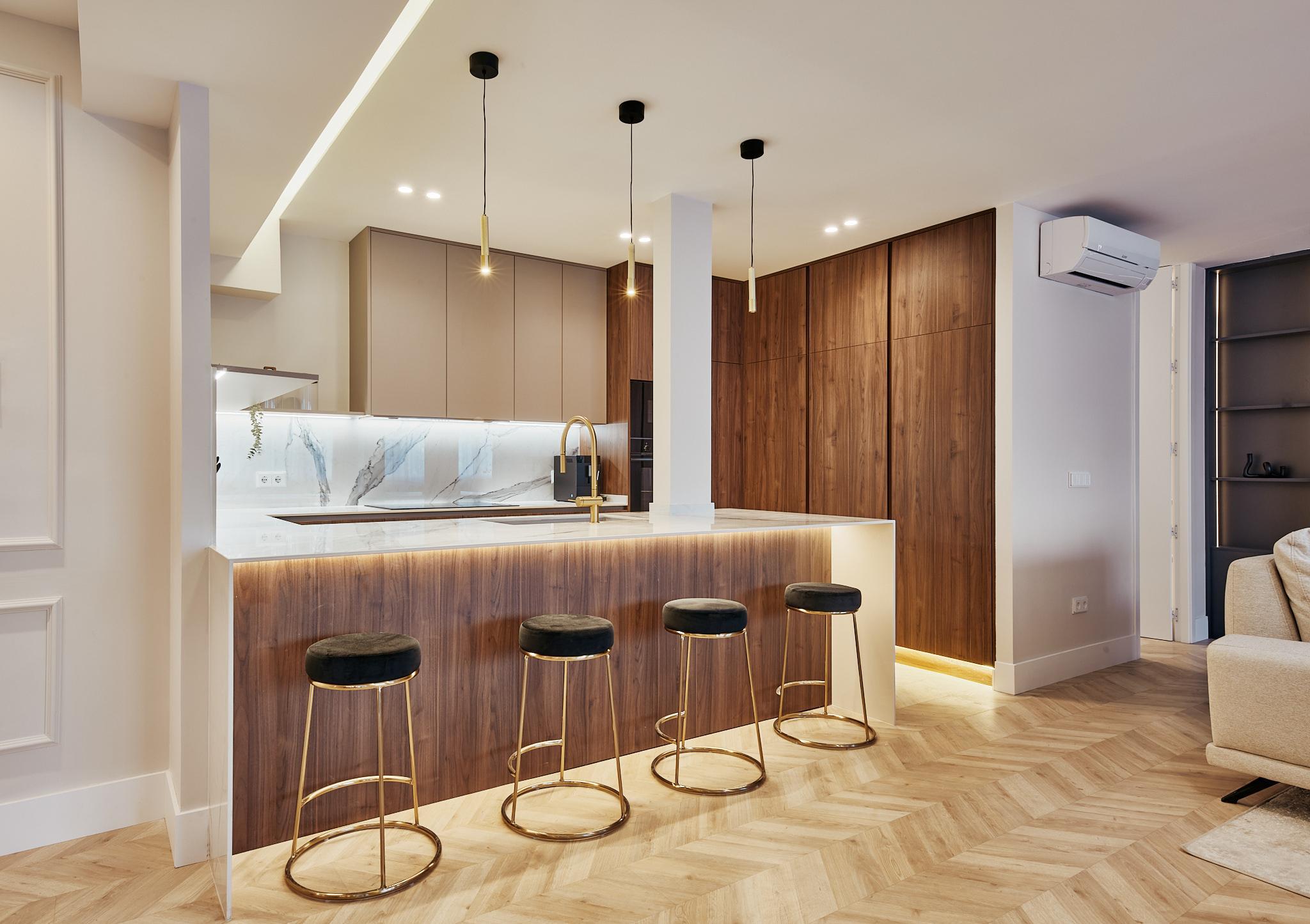 Imagen 10 Piso en venta en Madrid / Esquina con Juan Bravo.