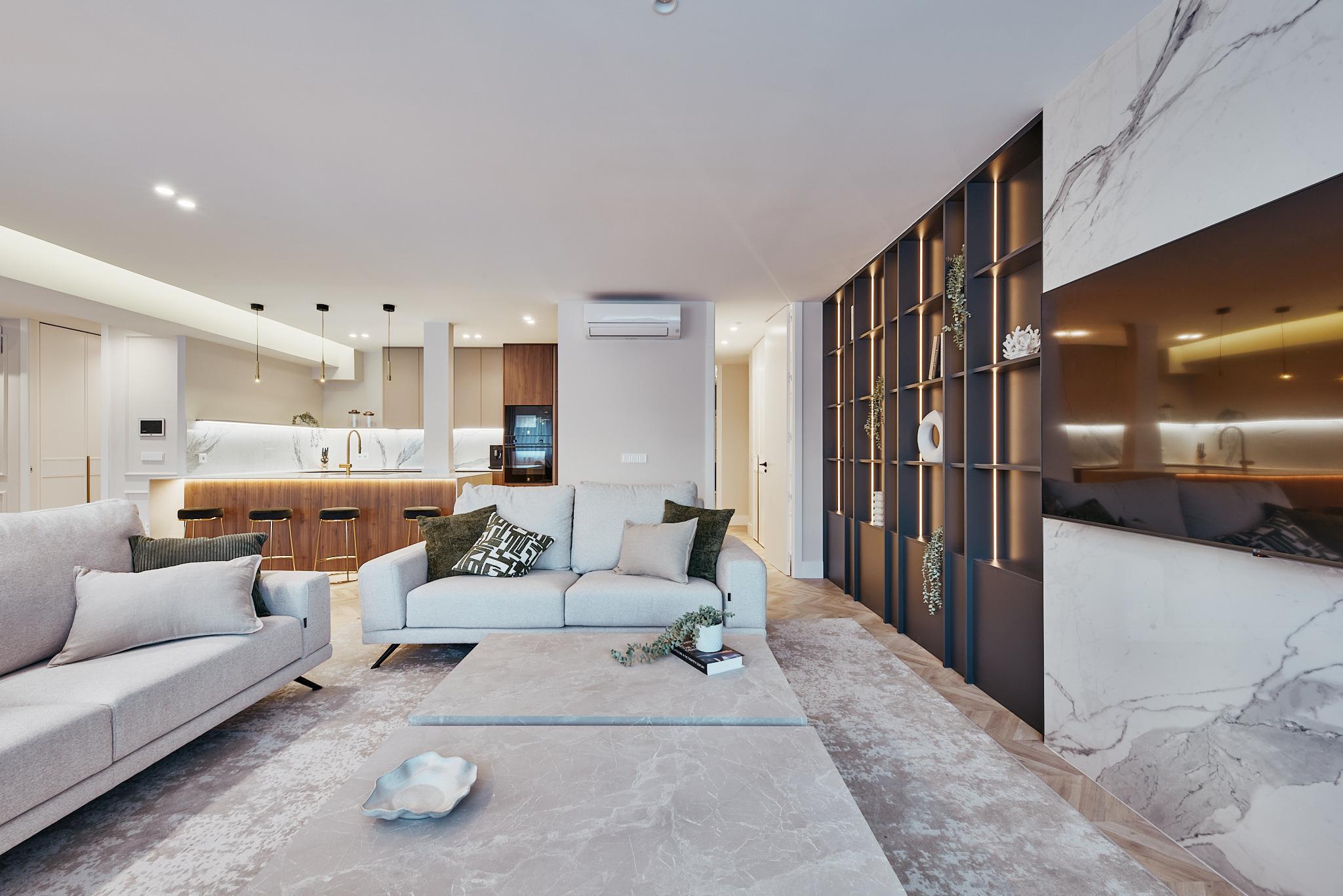 Imagen 2 Piso en venta en Madrid / Esquina con Juan Bravo.