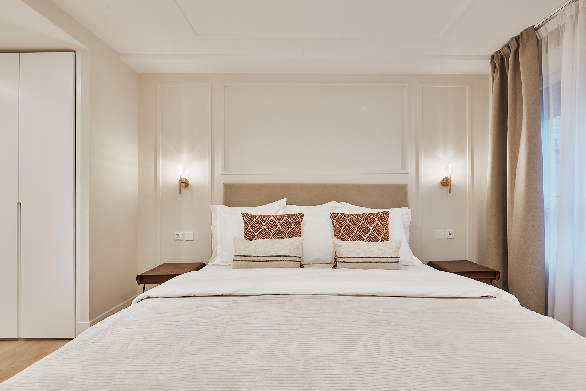 Imagen 23 Piso en venta en Madrid / Esquina con General Pardiñas.