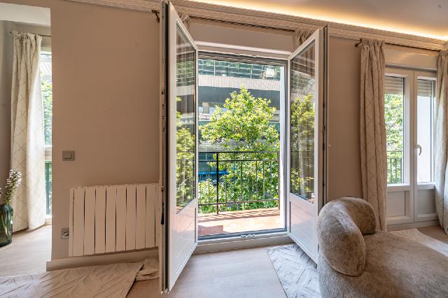 Imagen 1 Inmueble 295925 - Piso en venta en Madrid / Frente a la Plaza de Salvador Dalí