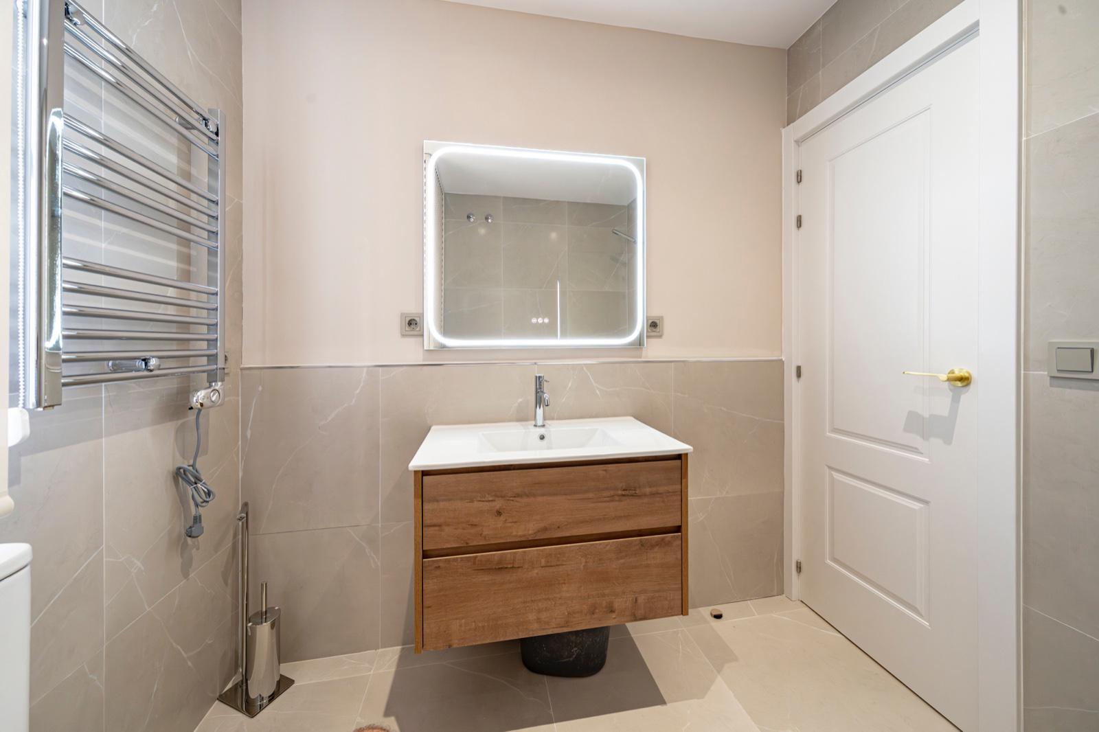 Imagen 31 Piso en venta en Madrid / Frente a la Plaza de Salvador Dalí