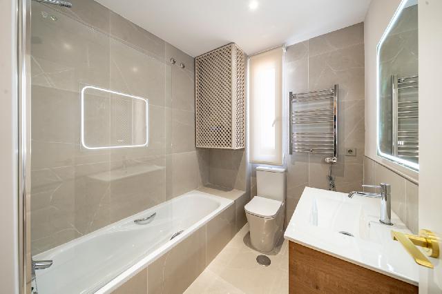 Imagen 30 Inmueble 295925 - Piso en venta en Madrid / Frente a la Plaza de Salvador Dalí