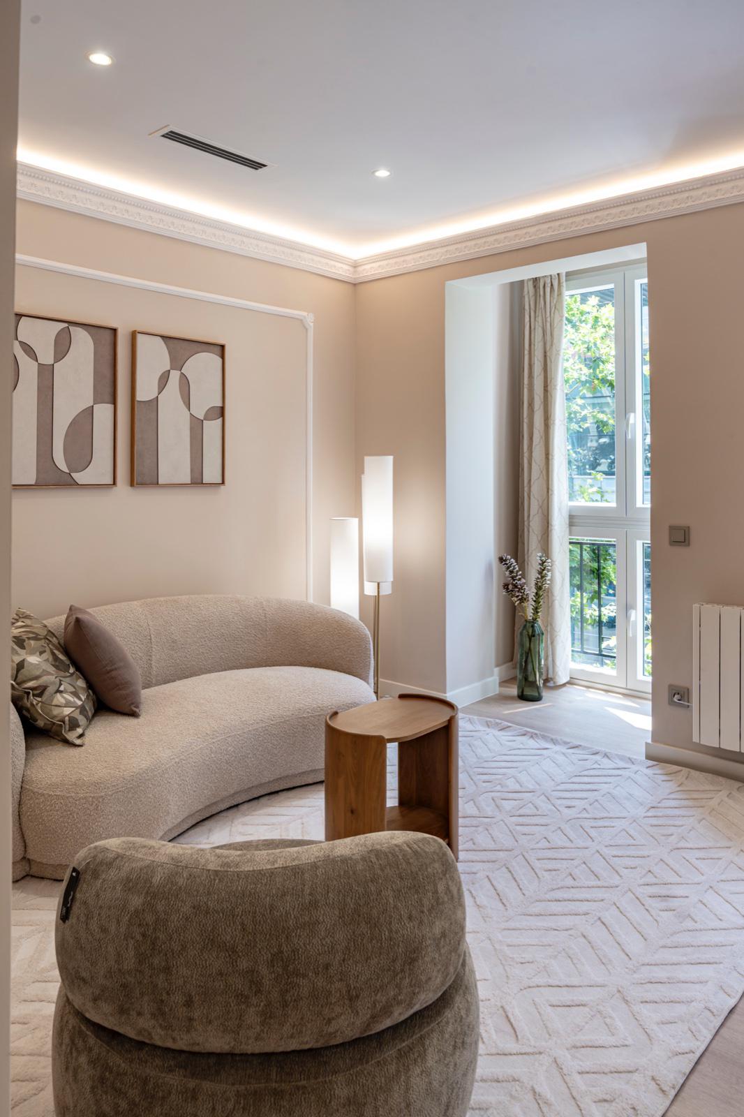 Imagen 2 Piso en venta en Madrid / Frente a la Plaza de Salvador Dalí