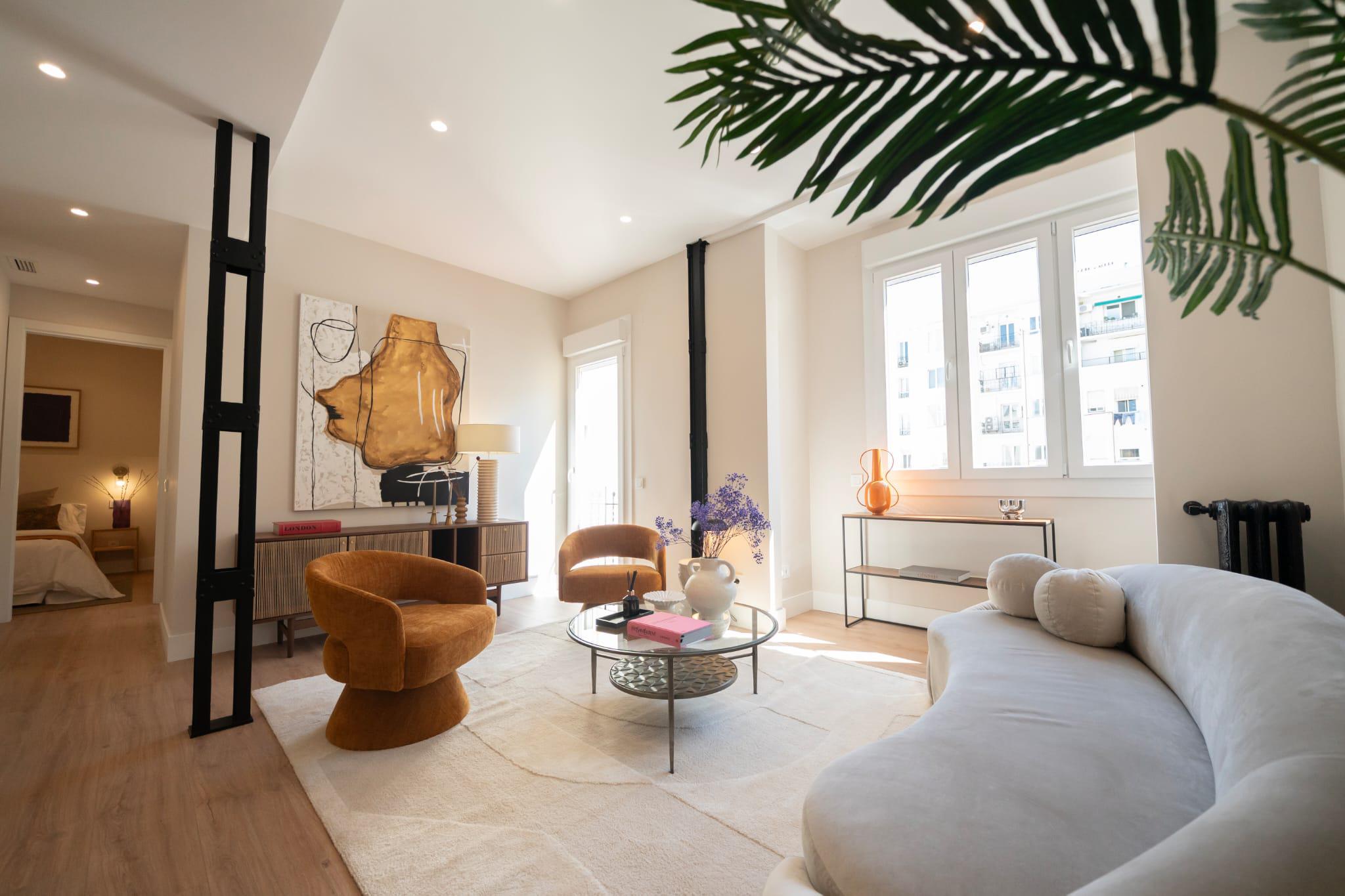 Imagen 2 Piso en venta en Madrid / Junto al colegio del Pilar.