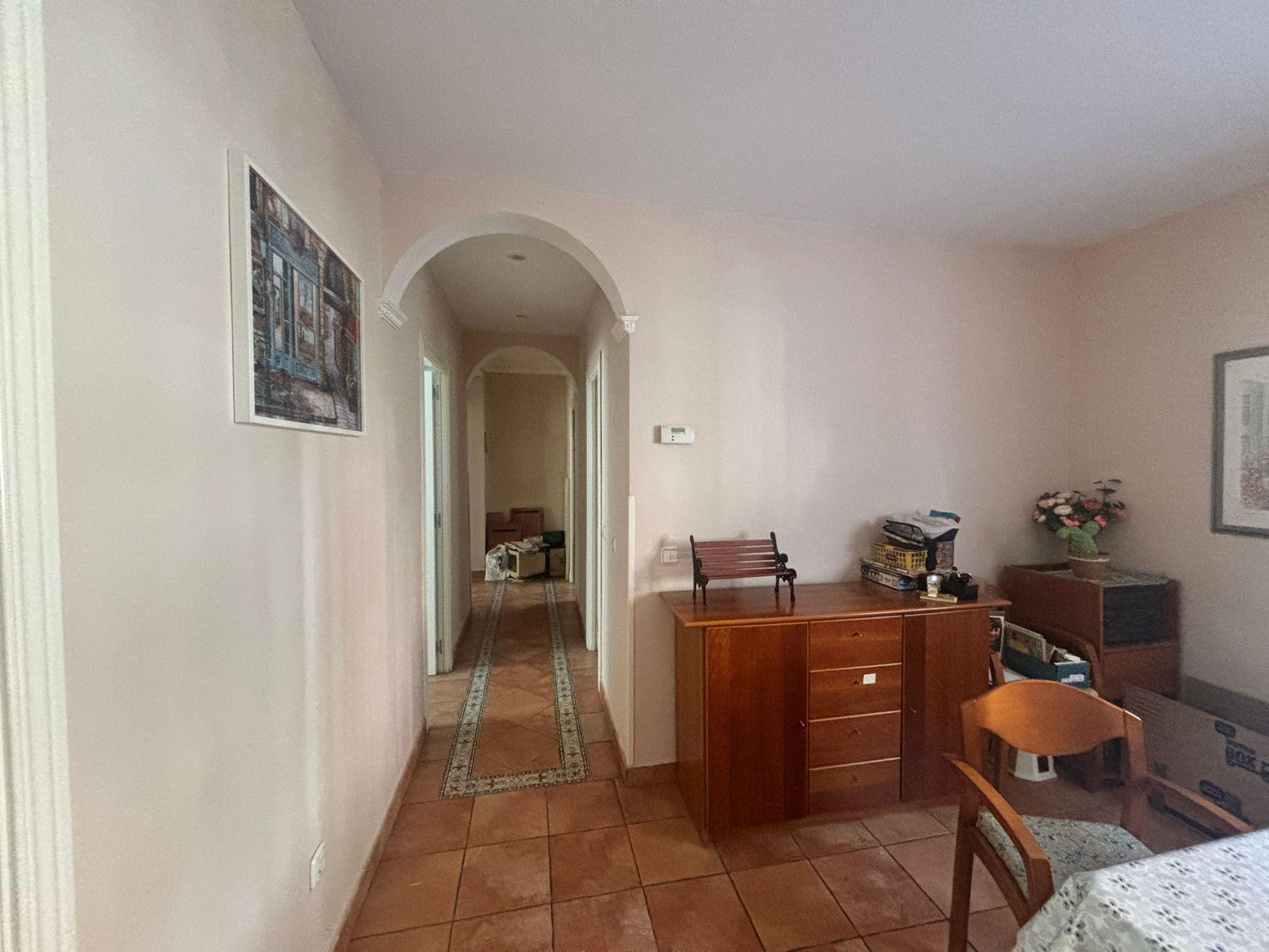 Imagen 2 Piso en venta en Madrid / Al lado de la Avenida de la Albufera.