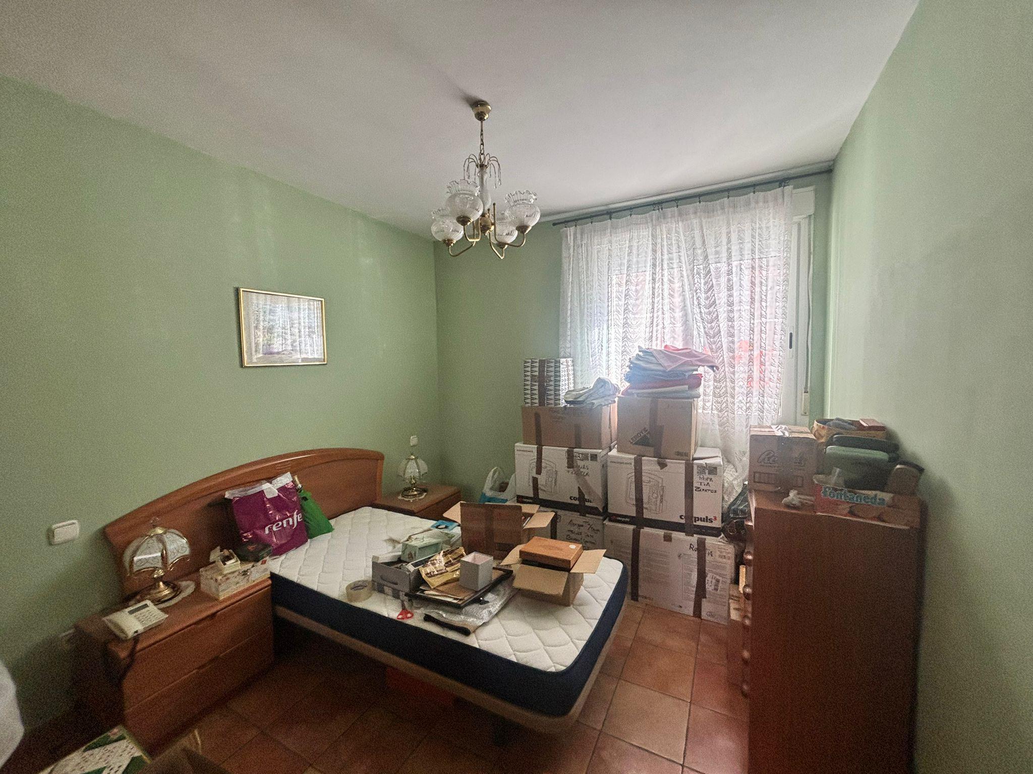 Imagen 10 Piso en venta en Madrid / Al lado de la Avenida de la Albufera.