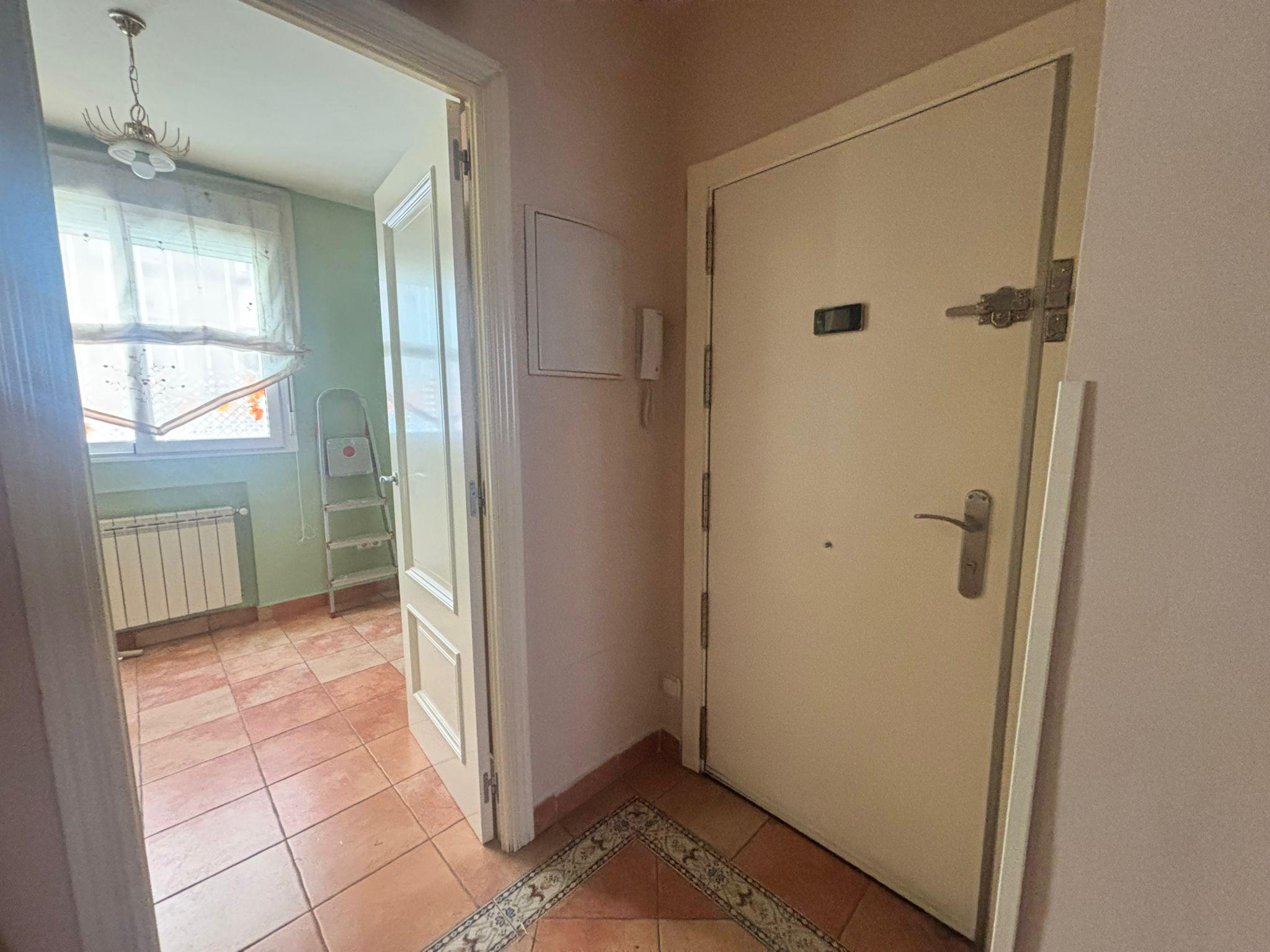 Imagen 5 Piso en venta en Madrid / Al lado de la Avenida de la Albufera.