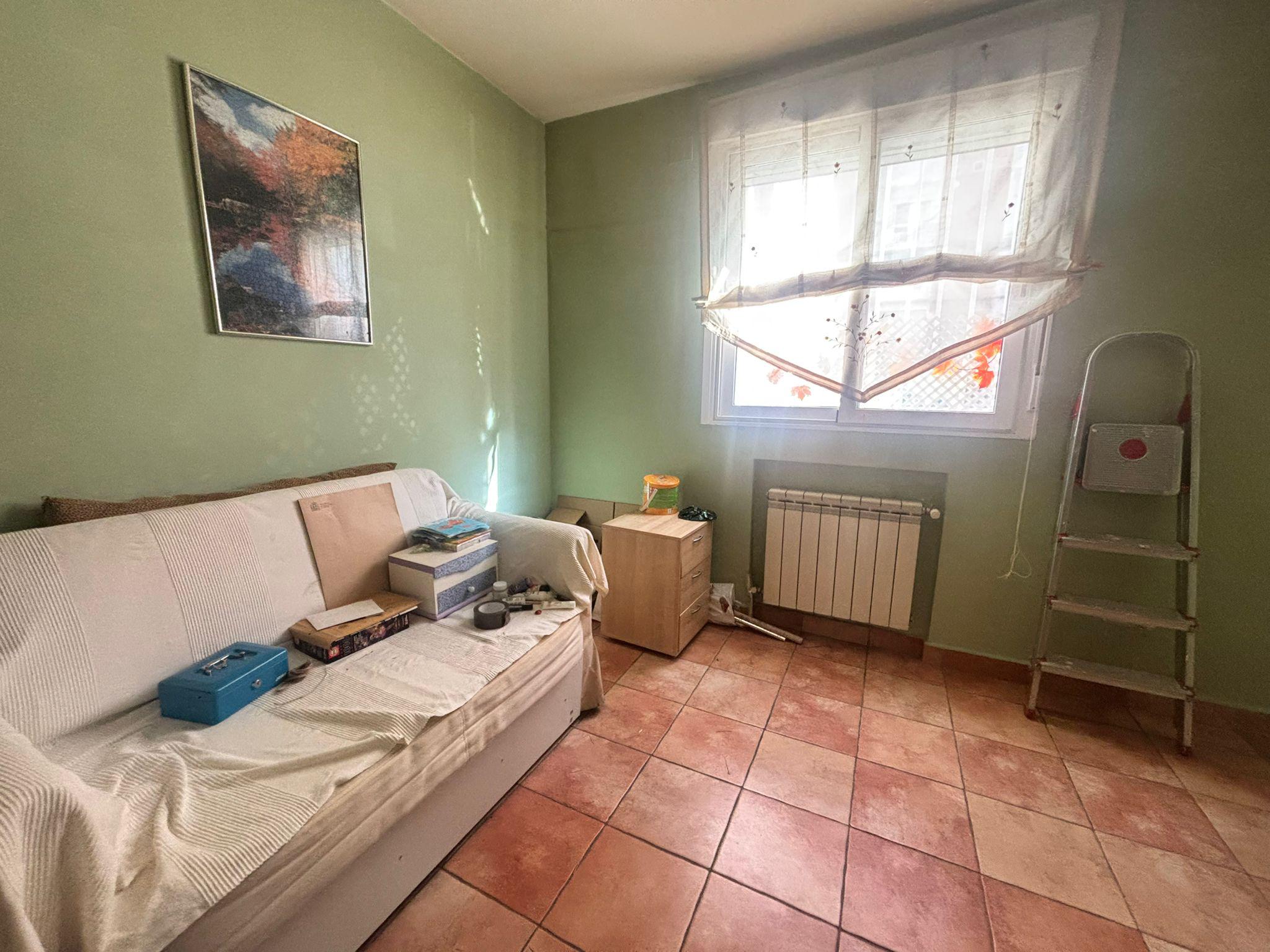 Imagen 3 Piso en venta en Madrid / Al lado de la Avenida de la Albufera.